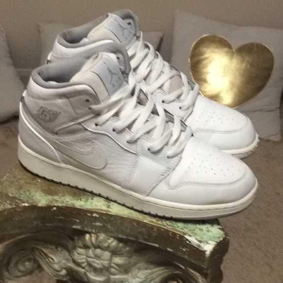Jordan Other - Jordan 1’s......accepting offers